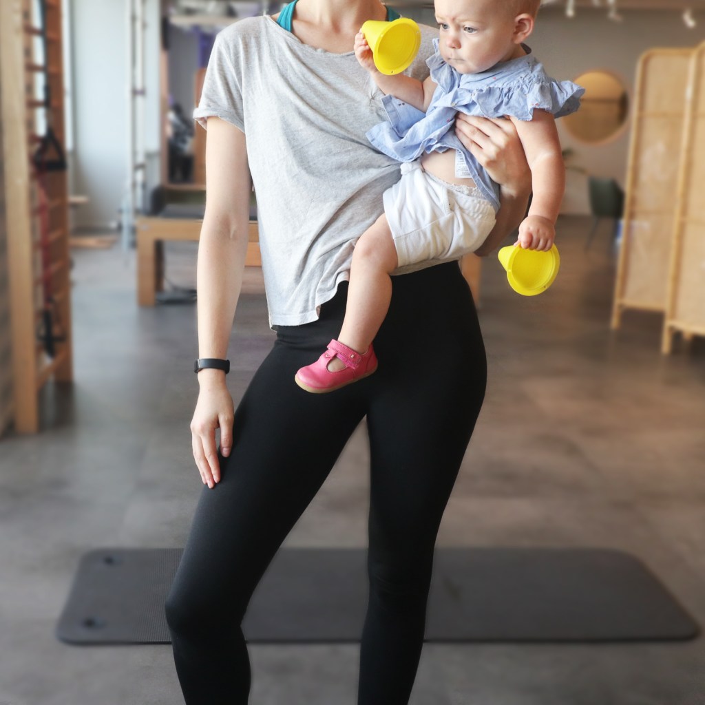 Minimise back pain from carrying your&nbsp;baby